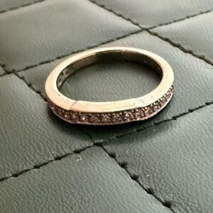 18k diamond band ring